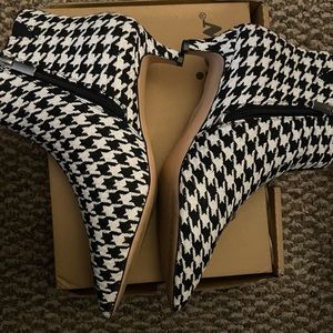 Houndstooth kitten heel bootie